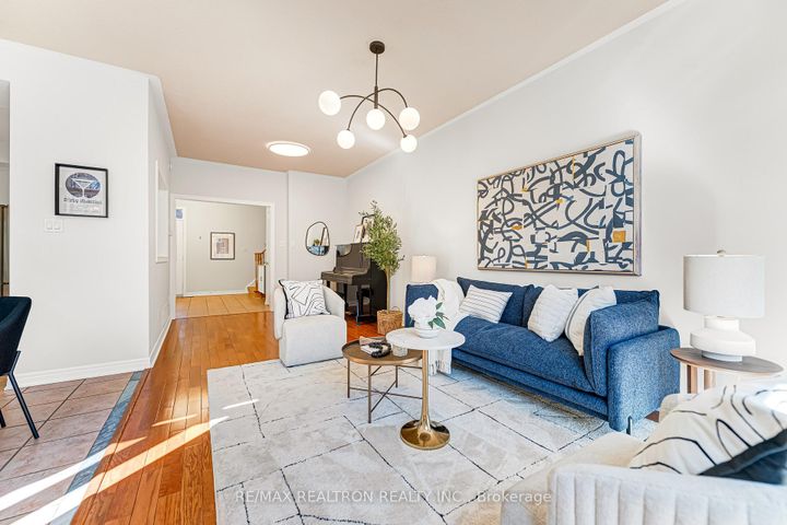 Photo 15 at 27 Copperstone Crescent, Rouge Woods, Richmond Hill