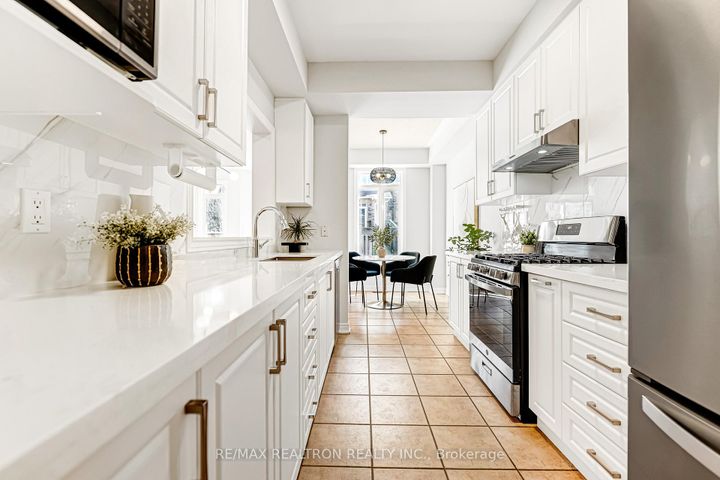 Photo 24 at 27 Copperstone Crescent, Rouge Woods, Richmond Hill