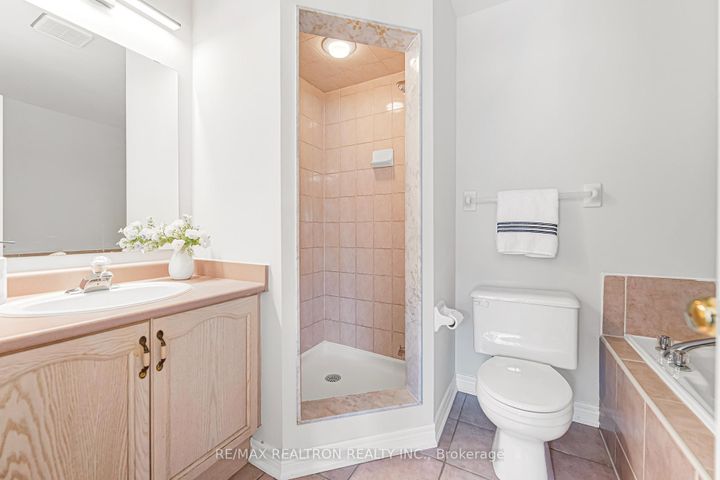 Photo 30 at 27 Copperstone Crescent, Rouge Woods, Richmond Hill