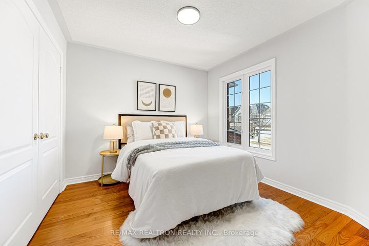 Photo 33 at 27 Copperstone Crescent, Rouge Woods, Richmond Hill