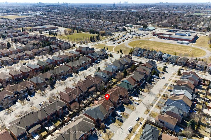 Photo 47 at 27 Copperstone Crescent, Rouge Woods, Richmond Hill