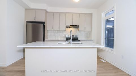 Photo 15 at (Unit 6) - 1227 Corm Street, Alcona, Innisfil