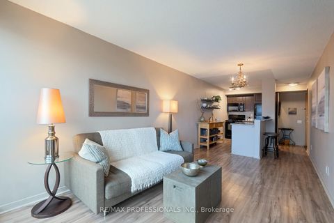Photo 13 at 704 - 1040 The Queensway, City Centre West, Toronto