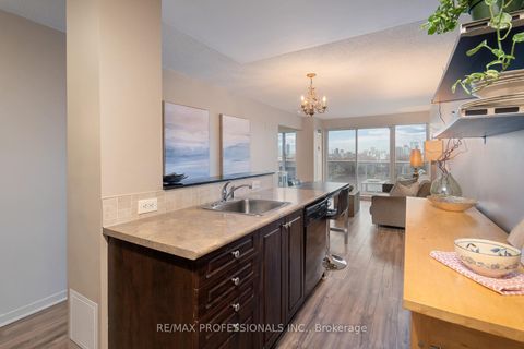 Photo 14 at 704 - 1040 The Queensway, City Centre West, Toronto