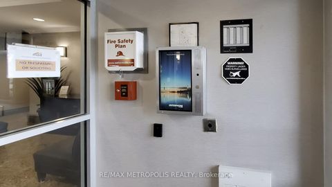 Photo 4 at 403 - 2772 Keele Street, CFB, Toronto