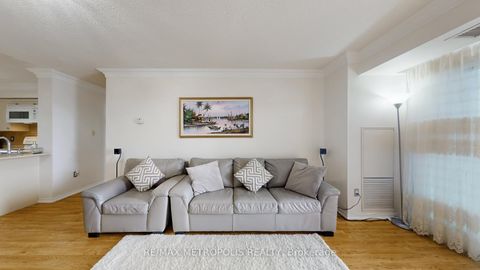 Photo 10 at 403 - 2772 Keele Street, CFB, Toronto