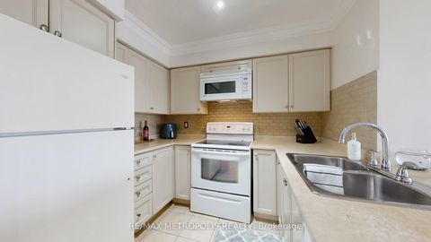 Photo 15 at 403 - 2772 Keele Street, CFB, Toronto