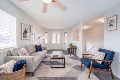 Photo 1 at 1 Michael Crescent, East Bayfield, Barrie