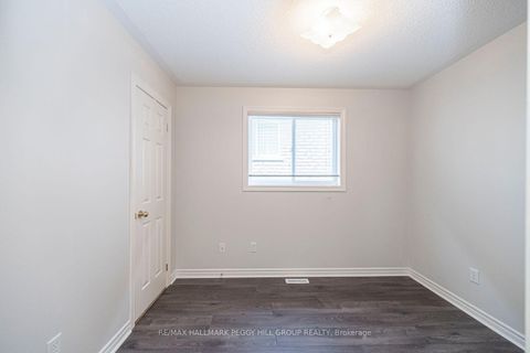 Photo 8 at 1 Michael Crescent, East Bayfield, Barrie