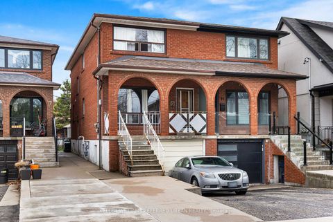 Photo 2 at 9 Exeter Street, Pellam Park, Toronto