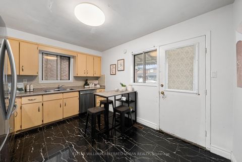 Photo 15 at 9 Exeter Street, Pellam Park, Toronto