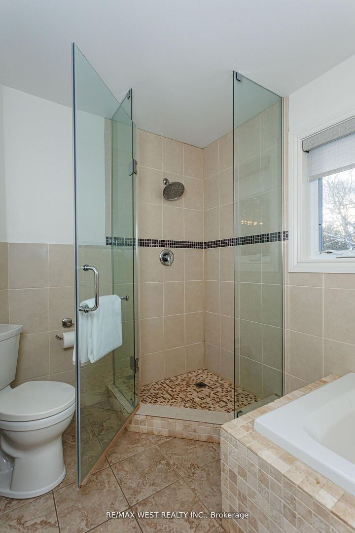 Photo 18 at 26 Hostein Drive, Ancaster, Hamilton