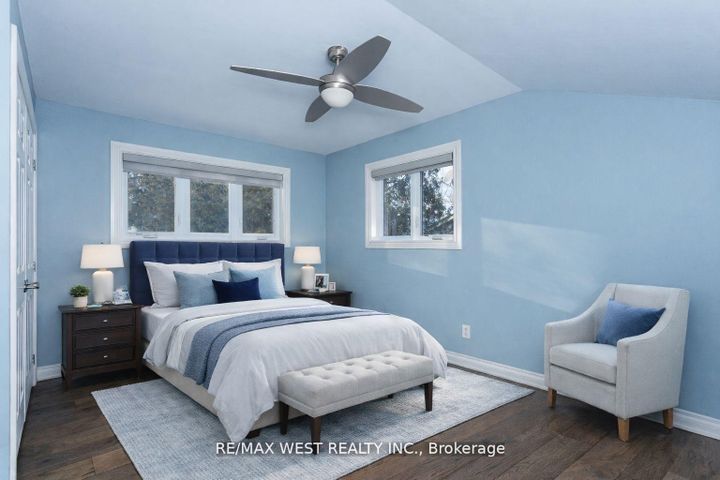 Photo 21 at 26 Hostein Drive, Ancaster, Hamilton