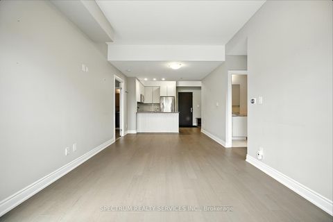 Photo 10 at 411 - 86 Woodbridge Avenue, West Woodbridge, Vaughan