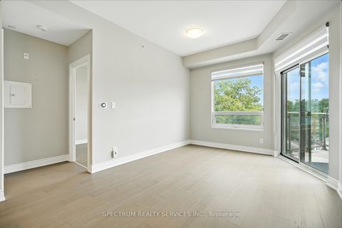 Photo 12 at 411 - 86 Woodbridge Avenue, West Woodbridge, Vaughan