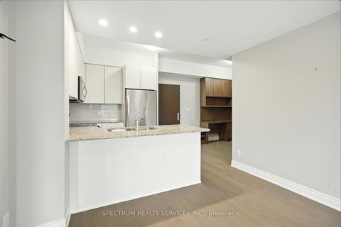 Photo 14 at 411 - 86 Woodbridge Avenue, West Woodbridge, Vaughan