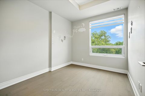 Photo 25 at 411 - 86 Woodbridge Avenue, West Woodbridge, Vaughan