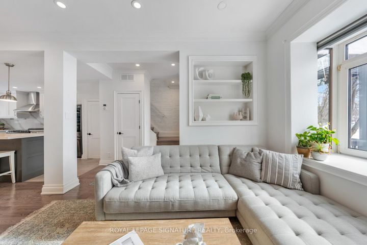 Photo 2 at 238 Roselawn Avenue, Eglinton, Toronto