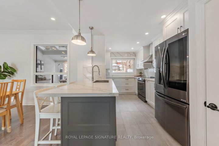 Photo 5 at 238 Roselawn Avenue, Eglinton, Toronto