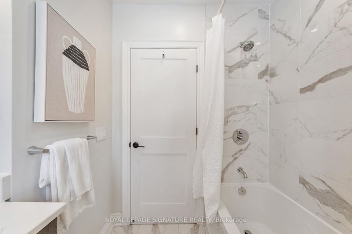 Photo 17 at 238 Roselawn Avenue, Eglinton, Toronto
