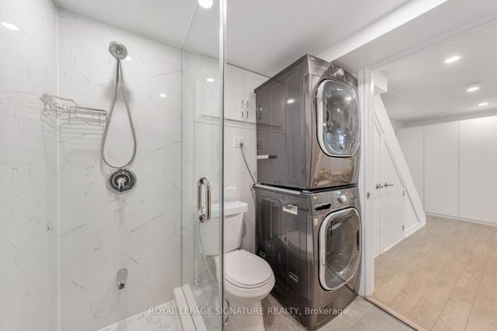 Photo 25 at 238 Roselawn Avenue, Eglinton, Toronto