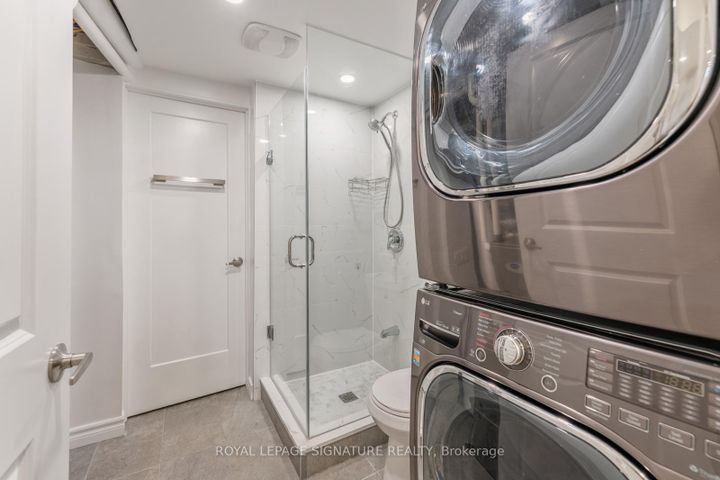 Photo 26 at 238 Roselawn Avenue, Eglinton, Toronto