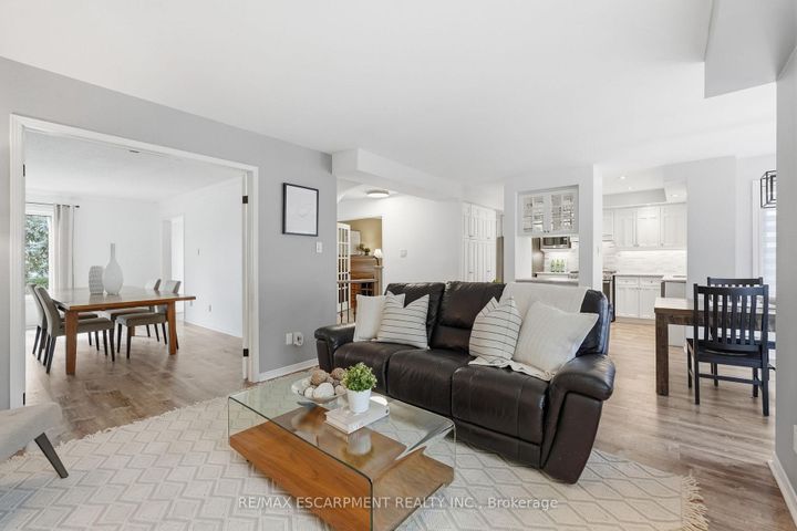 Photo 10 at 2493 Newport Street, Headon, Burlington