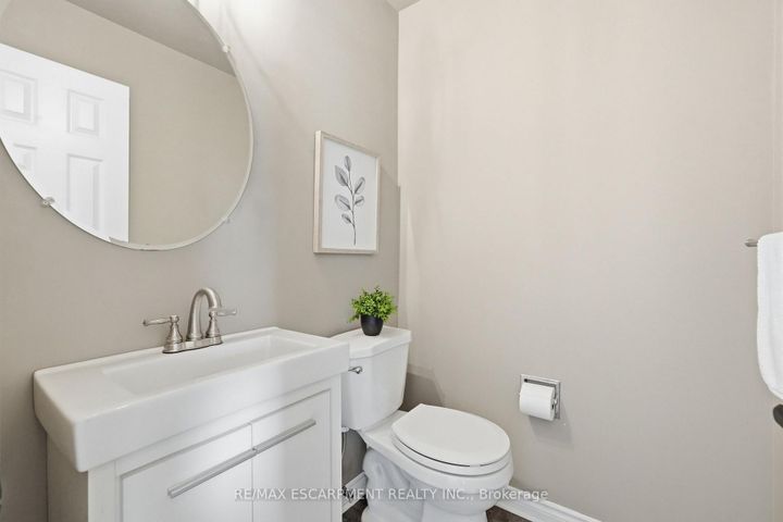 Photo 21 at 2493 Newport Street, Headon, Burlington