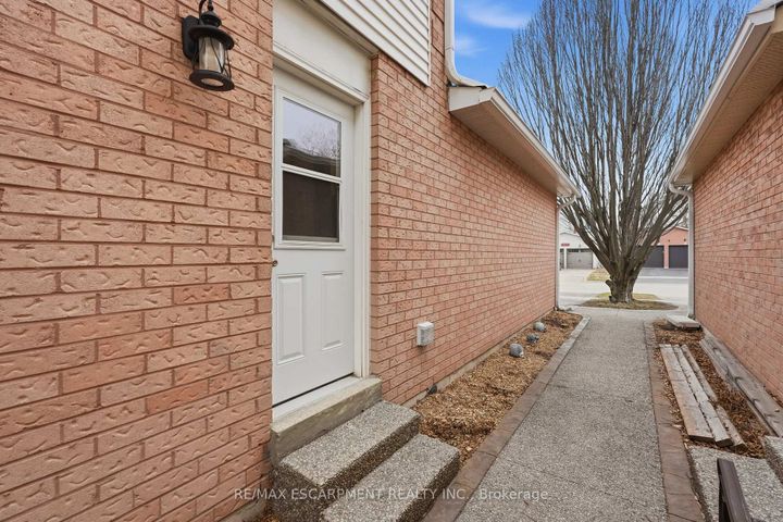 Photo 49 at 2493 Newport Street, Headon, Burlington