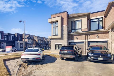 Photo 1 at 4 Haldimand Street, Kleinburg, Vaughan