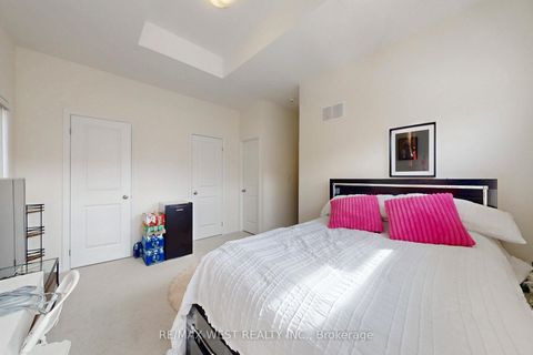 Photo 21 at 4 Haldimand Street, Kleinburg, Vaughan