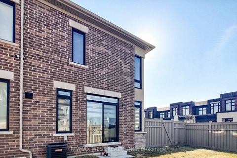 Photo 31 at 4 Haldimand Street, Kleinburg, Vaughan