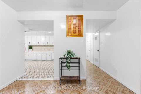 Photo 18 at 2 Del Ria Road, Maple Leaf, Toronto