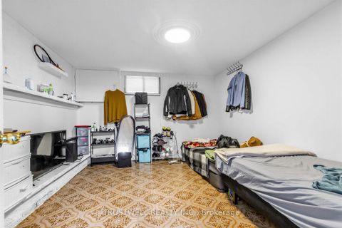 Photo 22 at 2 Del Ria Road, Maple Leaf, Toronto