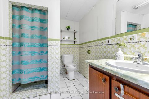 Photo 27 at 2 Del Ria Road, Maple Leaf, Toronto