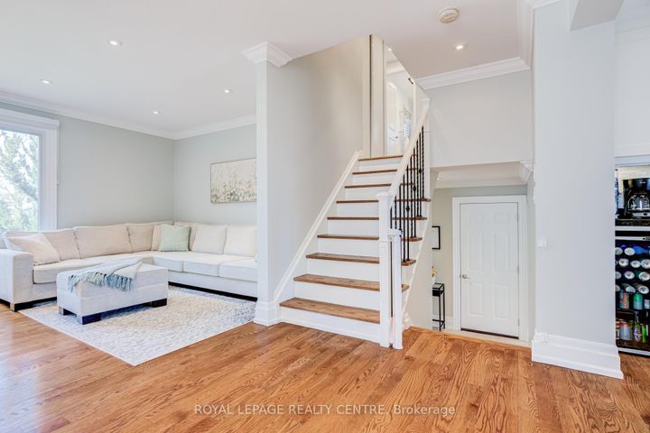 Photo 21 at 2590 Bromsgrove Road, Clarkson, Mississauga