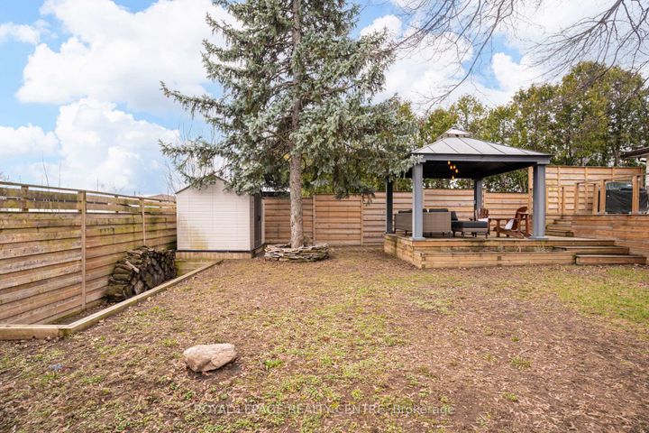 Photo 41 at 2590 Bromsgrove Road, Clarkson, Mississauga