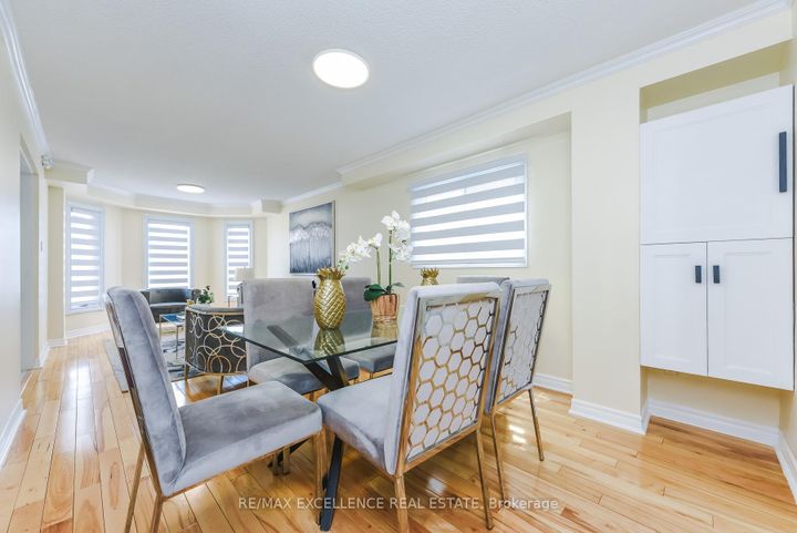 Photo 12 at 89 Castlehill Road, Northwood Park, Brampton