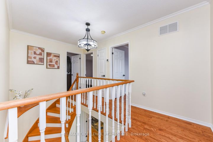 Photo 21 at 89 Castlehill Road, Northwood Park, Brampton