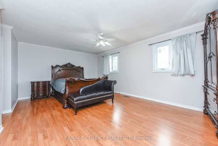 Photo 22 at 89 Castlehill Road, Northwood Park, Brampton