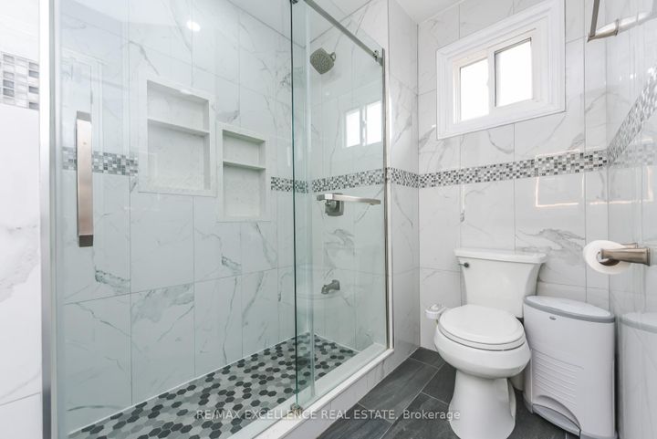 Photo 24 at 89 Castlehill Road, Northwood Park, Brampton