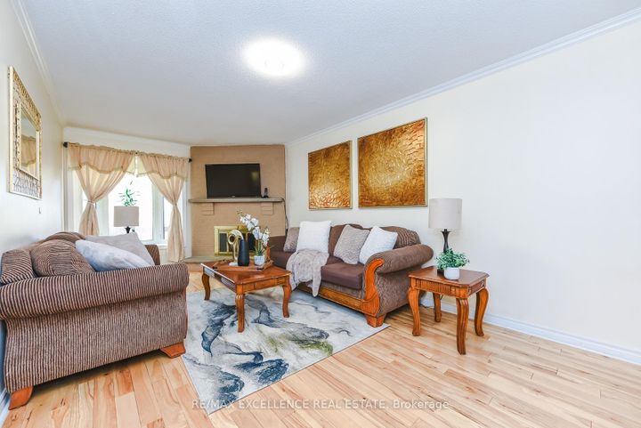 Photo 48 at 89 Castlehill Road, Northwood Park, Brampton