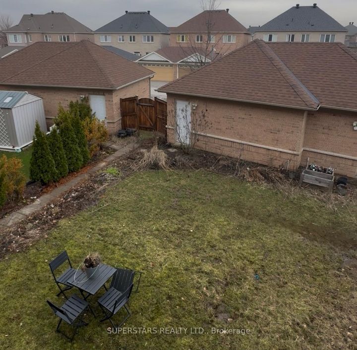 Photo 19 at 22 - 30 Greensborough Village Circle, Greensborough, Markham