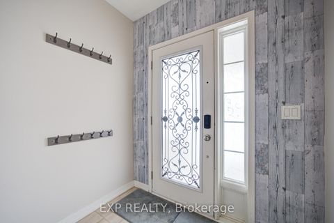 Photo 6 at 10616 Bathurst Street, Patterson, Vaughan