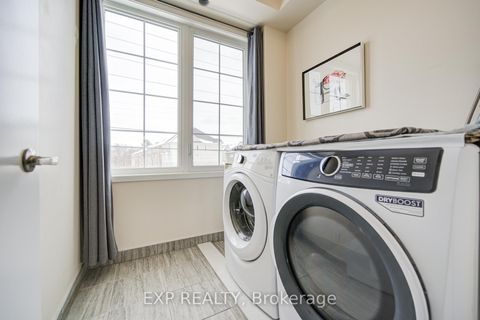 Photo 7 at 10616 Bathurst Street, Patterson, Vaughan