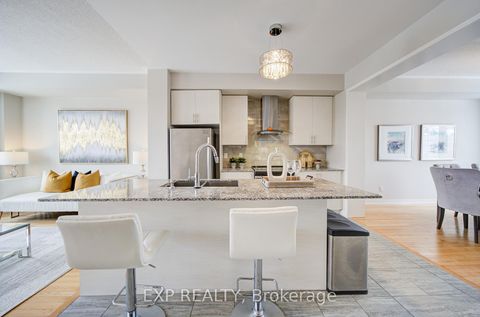 Photo 13 at 10616 Bathurst Street, Patterson, Vaughan