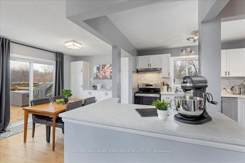 Photo 6 at 63A Tulip Street, Keswick North, Georgina