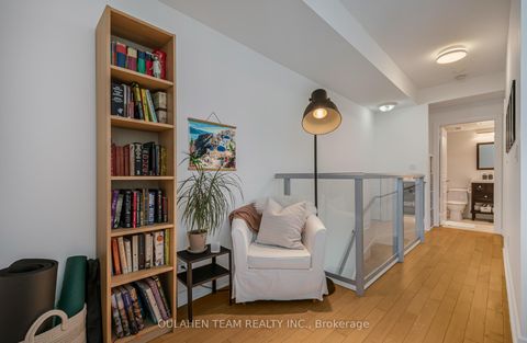 Photo 17 at 909 - 1 Avondale Avenue, Willowdale East, Toronto