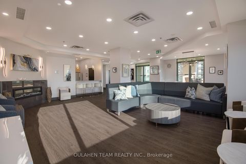 Photo 28 at 909 - 1 Avondale Avenue, Willowdale East, Toronto