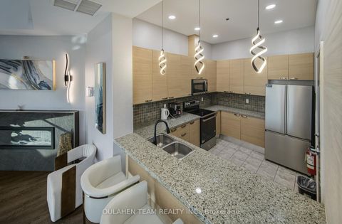 Photo 31 at 909 - 1 Avondale Avenue, Willowdale East, Toronto